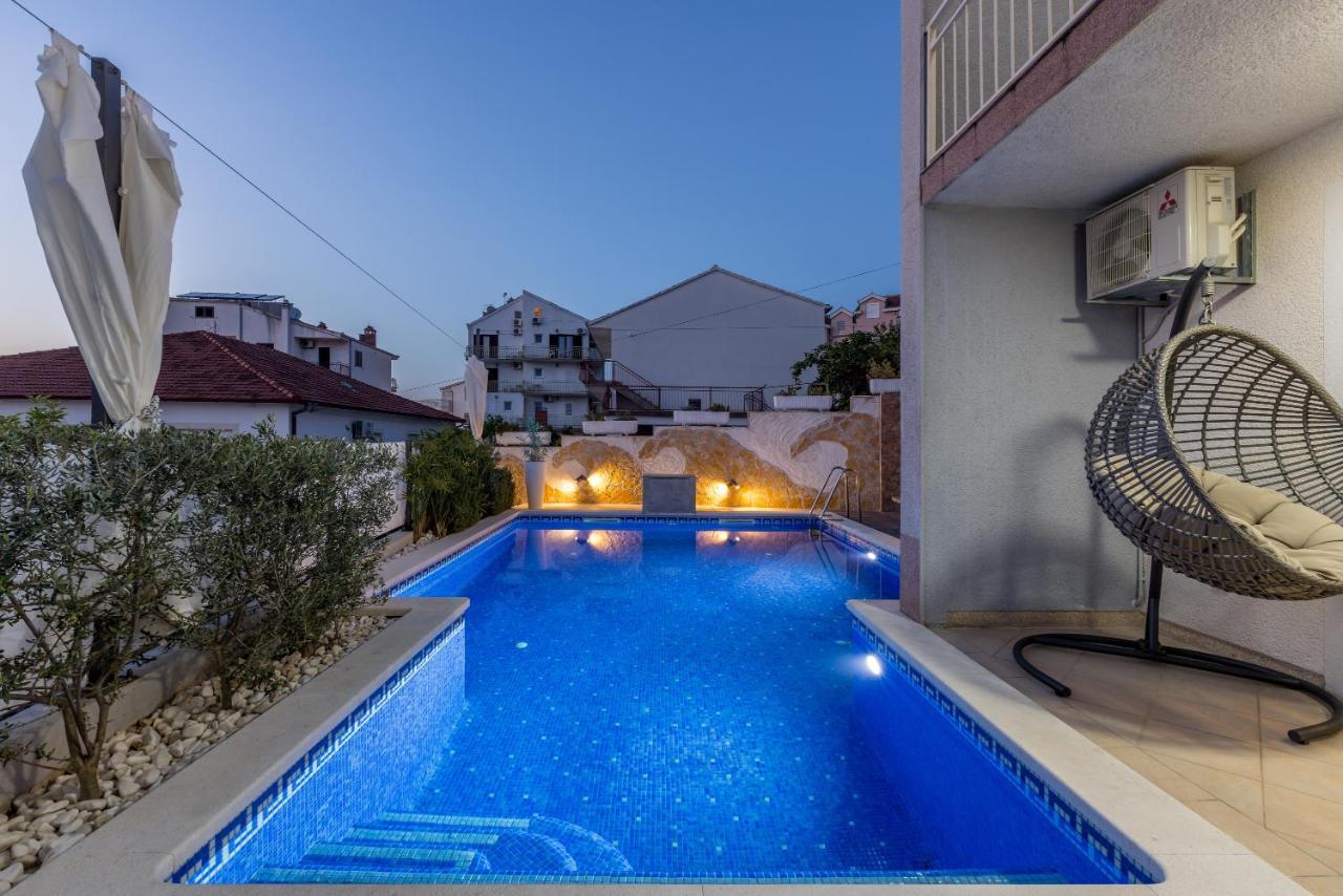 Villa Costa Blu With Pool By The Sea Trogir Bagian luar foto