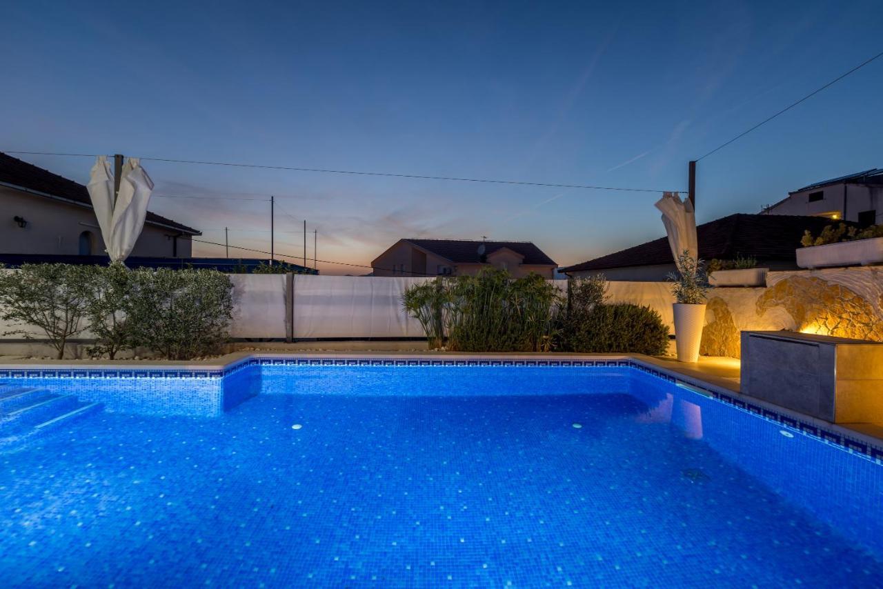 Villa Costa Blu With Pool By The Sea Trogir Bagian luar foto